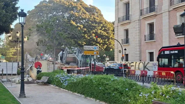 Cadersa Demolición del Kiosko Parterre en Valencia